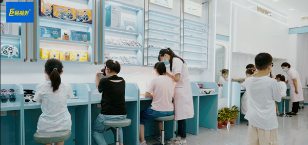 視力矯正加盟店加盟哪家好？我選擇易視界的幾大理由